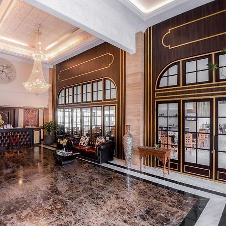 D'Senopati Malioboro Grand Hotel Yogyakarta Exteriör bild