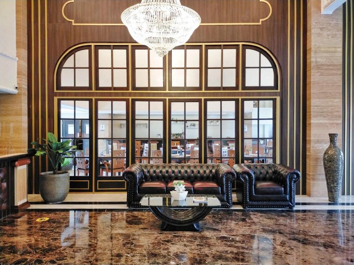 D'Senopati Malioboro Grand Hotel Yogyakarta Exteriör bild