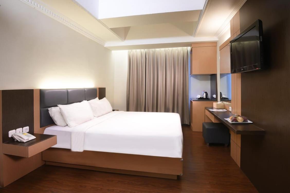 D'Senopati Malioboro Grand Hotel Yogyakarta Exteriör bild