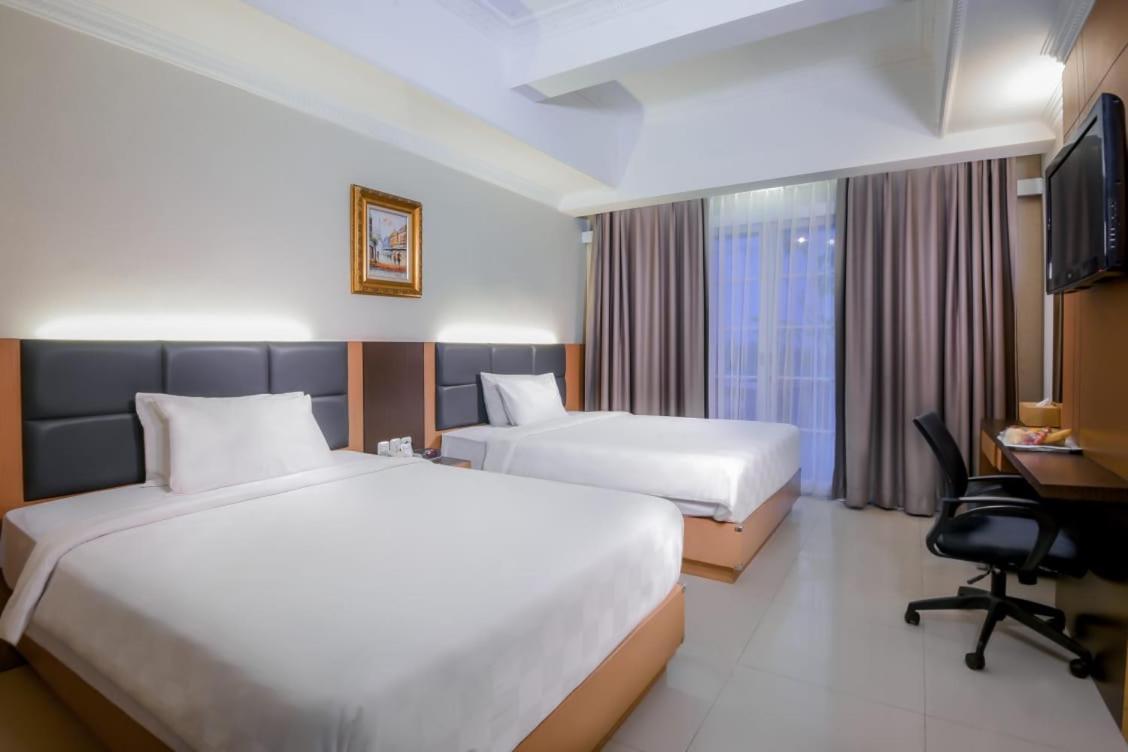 D'Senopati Malioboro Grand Hotel Yogyakarta Exteriör bild