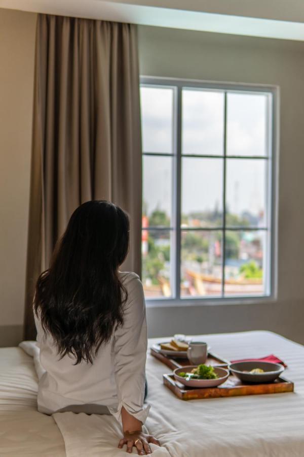 D'Senopati Malioboro Grand Hotel Yogyakarta Exteriör bild