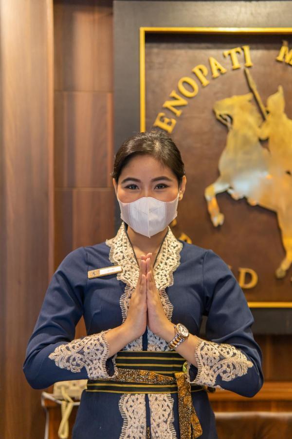 D'Senopati Malioboro Grand Hotel Yogyakarta Exteriör bild