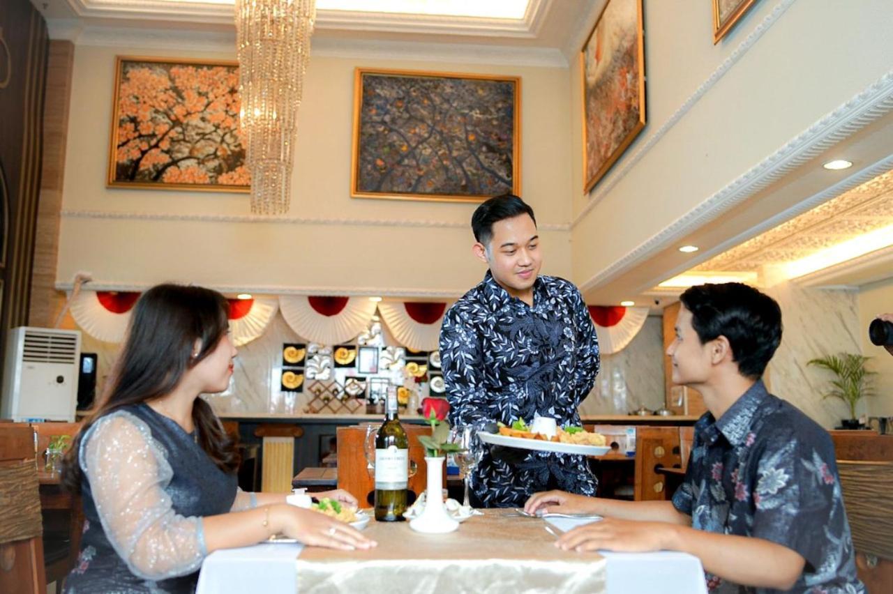D'Senopati Malioboro Grand Hotel Yogyakarta Exteriör bild