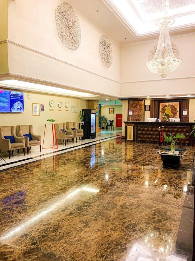 D'Senopati Malioboro Grand Hotel Yogyakarta Exteriör bild