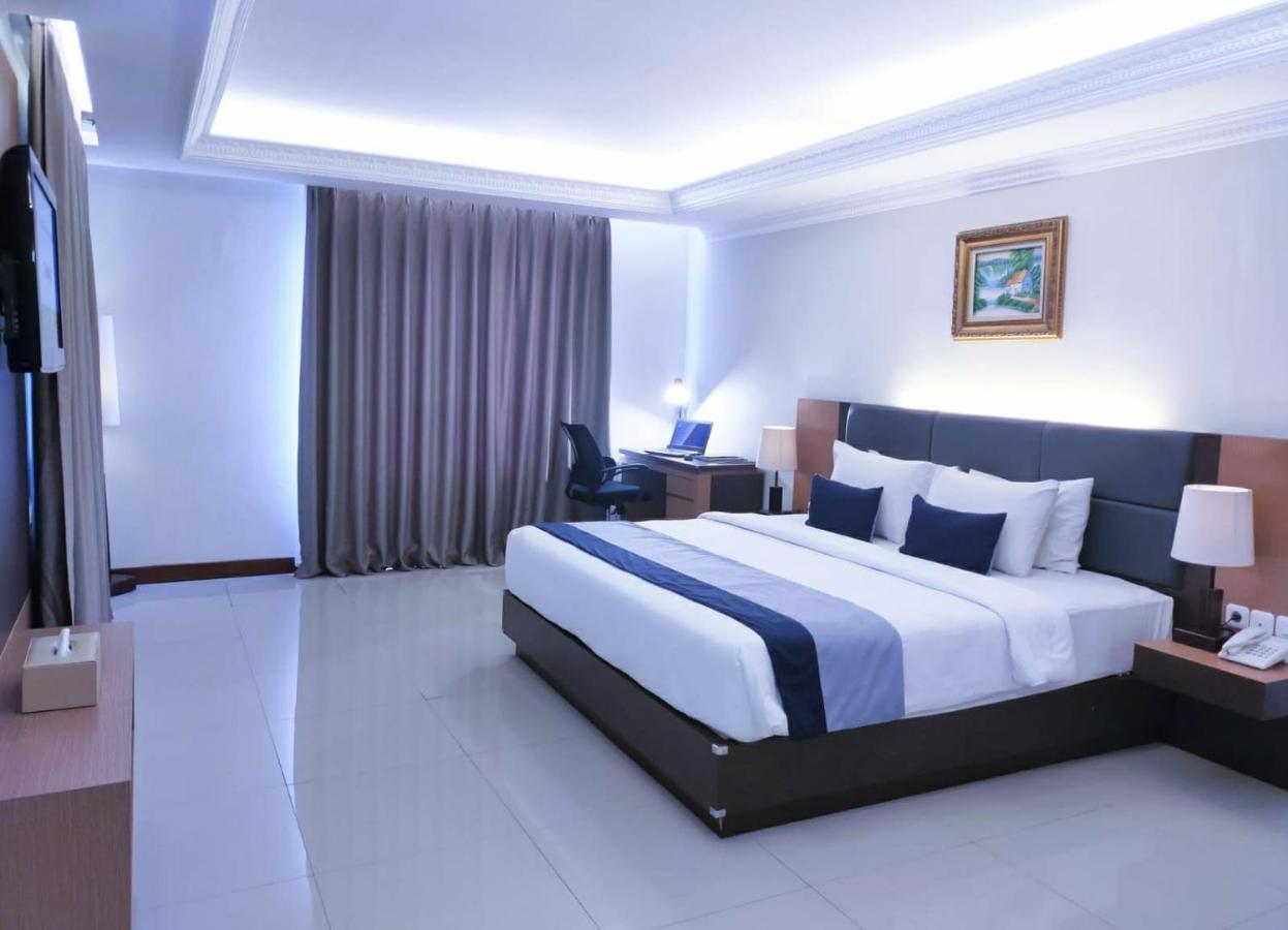 D'Senopati Malioboro Grand Hotel Yogyakarta Exteriör bild